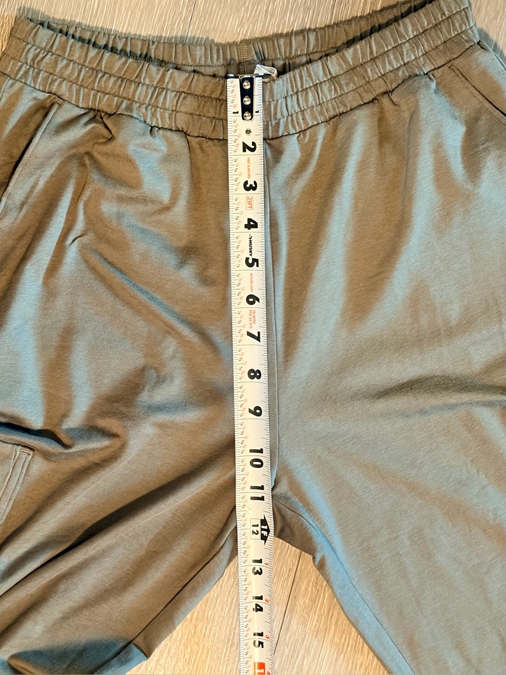 Vuori Boyfriend Cargo Sweatpant - Picture 10 of 11